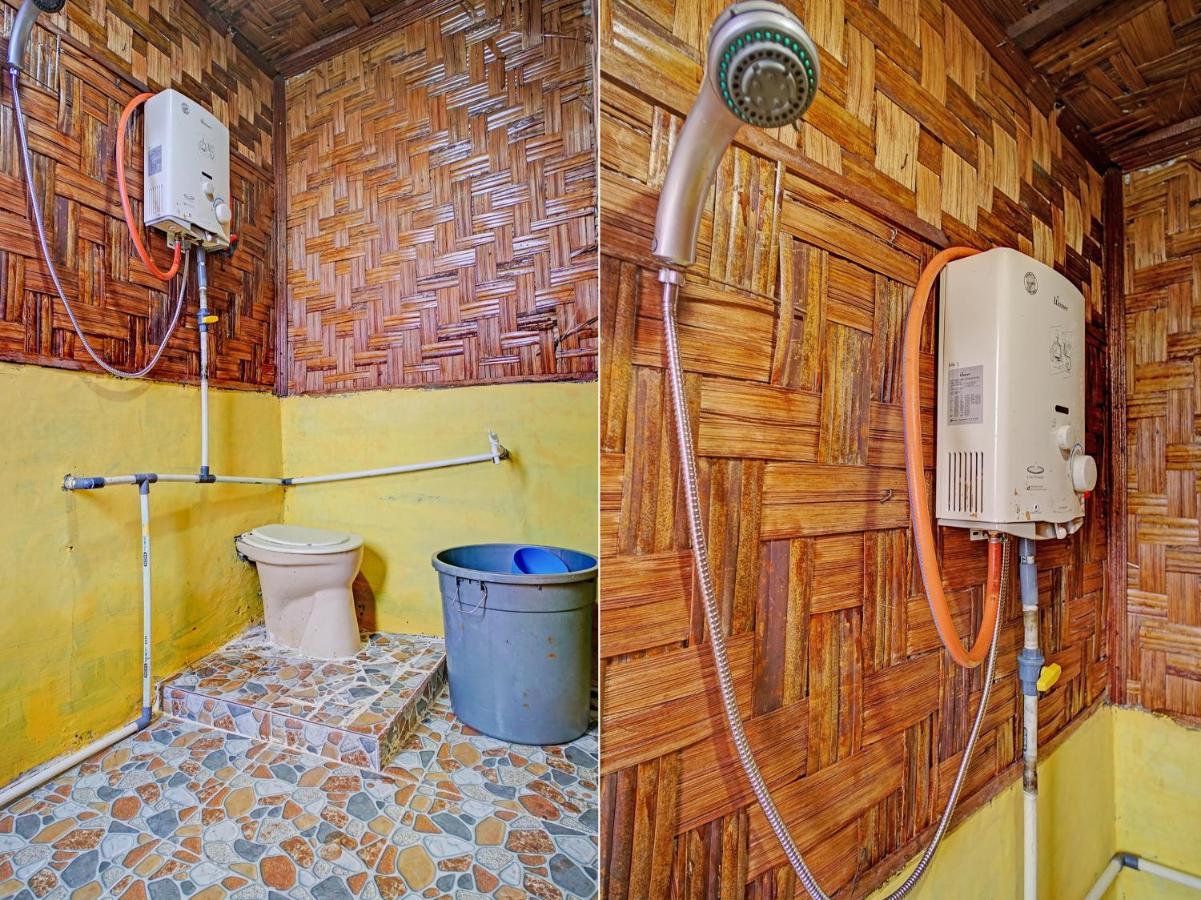 Oyo 90209 Dk Singarimbun Berastagi Homestay Exterior foto